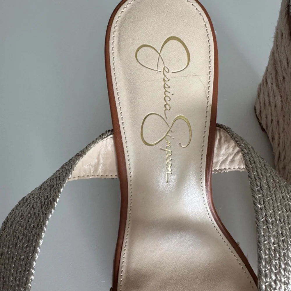 Jessica Simpson Gold Espadrille Wedges Sandal Size 8.5 - Picture 7 of 8